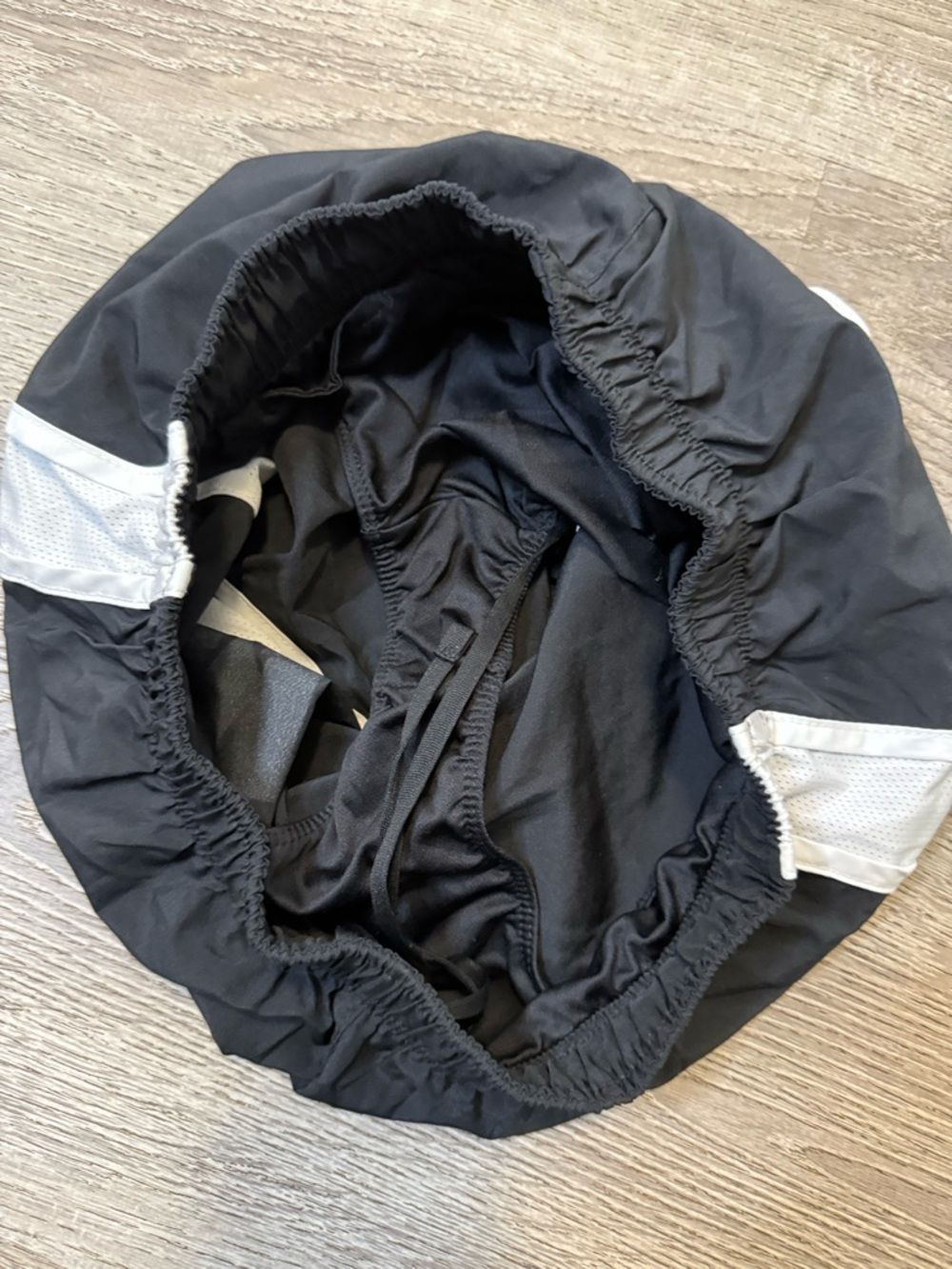 •NIKE• RUNNING SHORTS - Picture 4 of 6